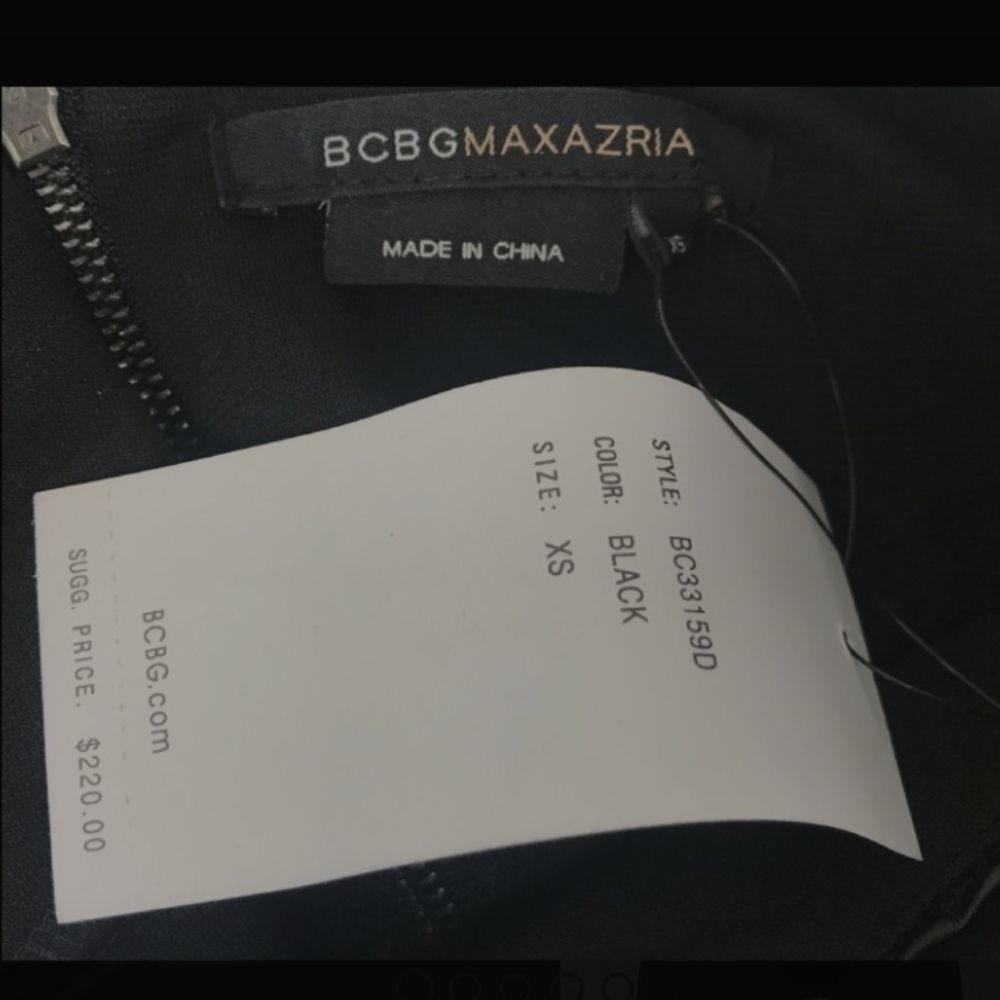 Black Classic BCBGMAXAZRIA Sleeveless Shift Dress - Picture 2 of 4